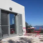 Iremia, Piscine A Debordement & Vue Panoramique Haliotáta