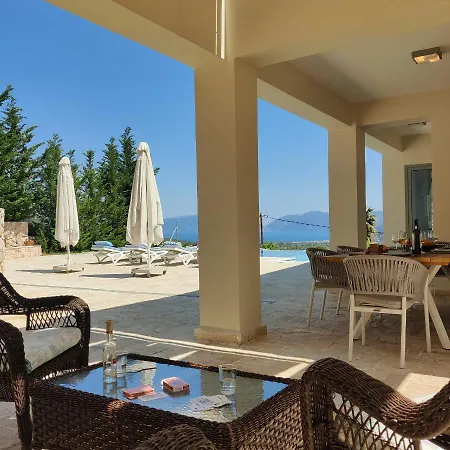 Iremia, Piscine A Debordement & Vue Panoramique Χαλιωτάτα