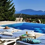 Villa Iremia, Piscine A Debordement & Vue Mer Panoramique