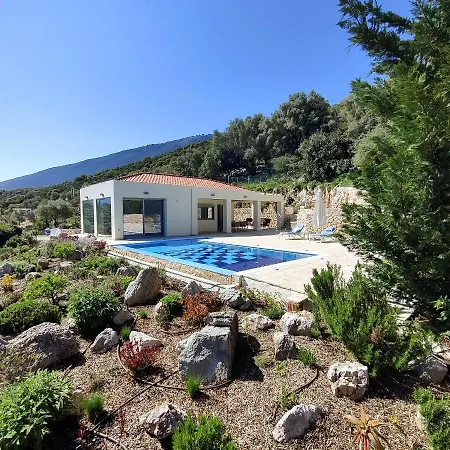 Вилла Iremia, Piscine A Debordement & Vue Panoramique *