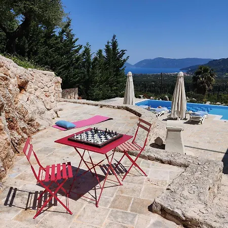 Iremia, Piscine A Debordement & Vue Panoramique Вилла Chaliotata